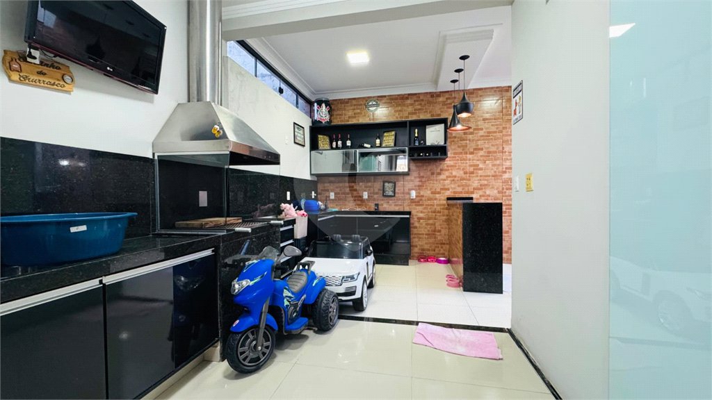 Casa à venda com 3 quartos, sendo 1 suíte, no condomínio Horto Florestal III, Sorocaba - SP