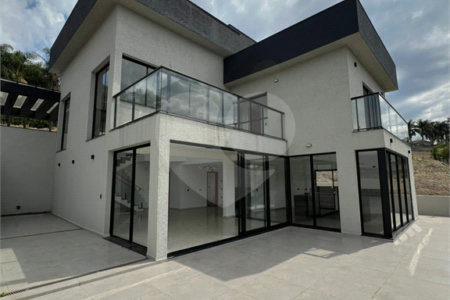 Casa à venda com 3 suítes no condomínio Spazio Design, Bragança Paulista - SP