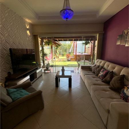 Casa à venda com 3 quartos, sendo 1 suíte, no condomínio Residencial Grape Village, Vinhedo - SP