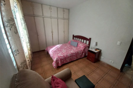 Casa Térrea à venda com 3 quartos em Jardim Maria Virginia, São Paulo, SP