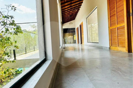Casa à venda com 4 suítes no condomínio Associação Portal Ouro Verde, Atibaia - SP