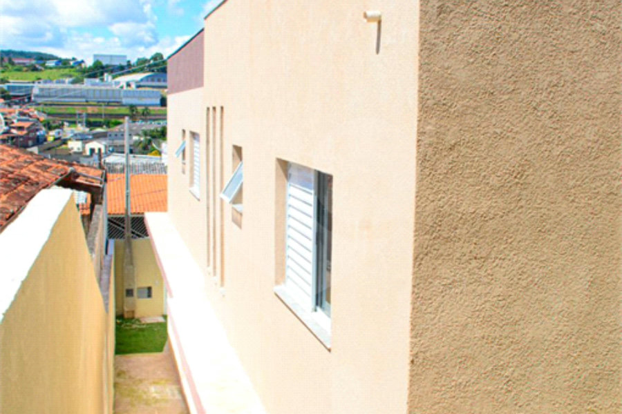 Sobrado à venda com 3 quartos, sendo 1 suíte,  em Serra da Cantareira, Mairiporã, SP