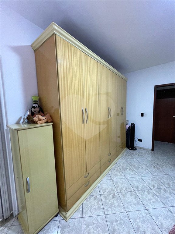 Sobrado à venda com 3 quartos, sendo 1 suíte, em Vila Gustavo, São Paulo, SP