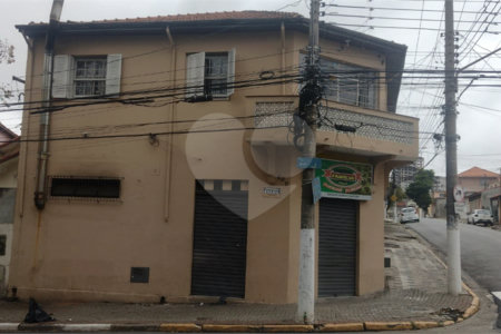 Sobrado à venda com 4 quartos em Calmon Viana, Poá, SP