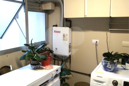 Apartamento à venda com 3 quartos, sendo 1 suíte, em Jardim Paulista, São Paulo, SP