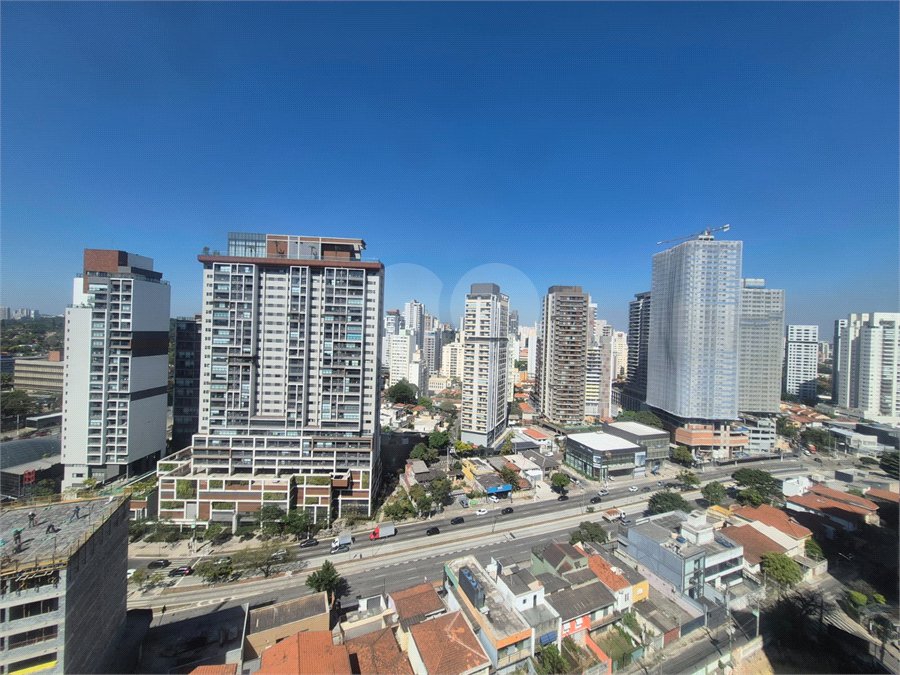 Apartamento para alugar com 2 suítes em Brooklin, São Paulo, SP