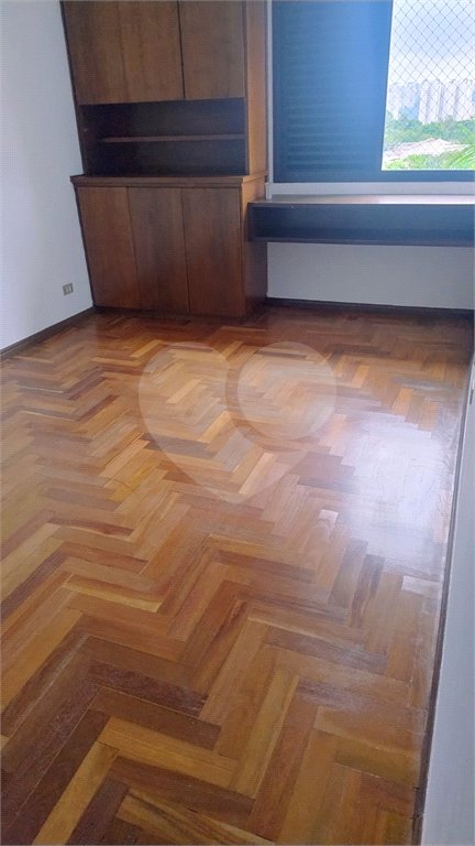 Apartamento à venda com 3 quartos em Santo Amaro, São Paulo, SP