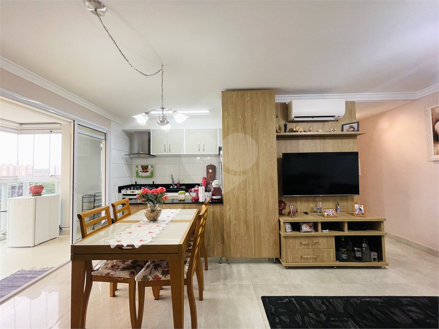 Apartamento à venda com 2 suítes em Vila Scarpelli, Santo André, SP