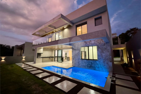 Casa à venda com 4 suítes no condomínio Reserva São Nicolau, Atibaia - SP
