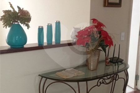 Casa à venda com 4 quartos, sendo 2 suítes, no condomínio Canamari, São Paulo - SP