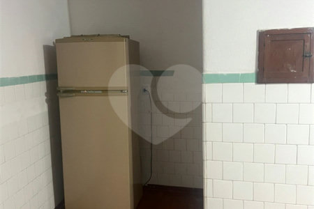 Casa à venda com 3 quartos em Jardim Centenário, São Paulo, SP