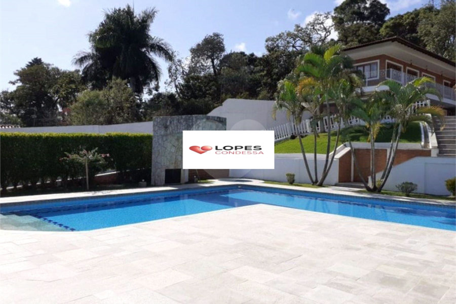 Casa à venda com 6 suítes em Caraguatá, Mairiporã, SP