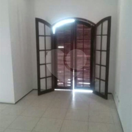 Sobrado à venda com 3 quartos, sendo 1 suíte, em Jardim Monte Kemel, São Paulo, SP