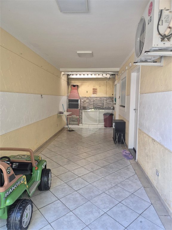 Casa à venda com 3 quartos, sendo 1 suíte, no condomínio Mariana, São Paulo - SP