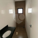 Casa à venda com 3 quartos, sendo 1 suíte, no condomínio Villagio Brasil, Atibaia - SP