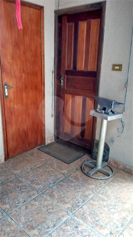 Sobrado à venda com 3 quartos, sendo 1 suíte, em Jardim Suzano, Suzano, SP