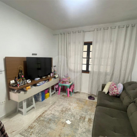 Casa Térrea à venda com 2 quartos, sendo 1 suíte, em Vila Suissa, Mogi das Cruzes, SP