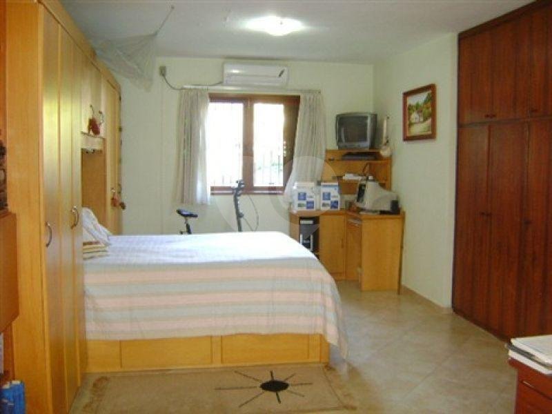 Sobrado à venda com 4 quartos, sendo 2 suítes, em Santo Amaro, São Paulo, SP