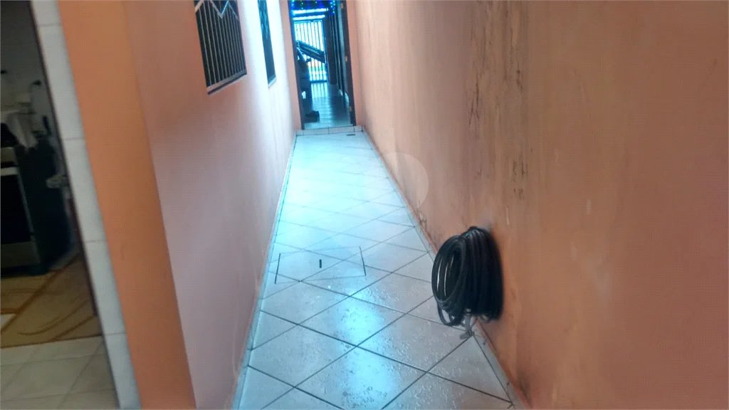 Sobrado à venda com 3 quartos, sendo 1 suíte, em Vila Galvão, Guarulhos, SP