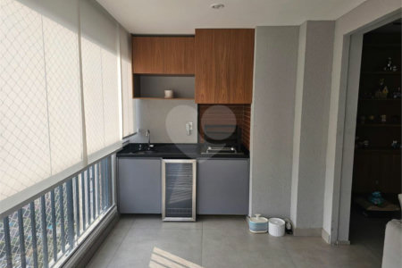 Apartamento à venda com 2 suítes em Vila Andrade, São Paulo, SP