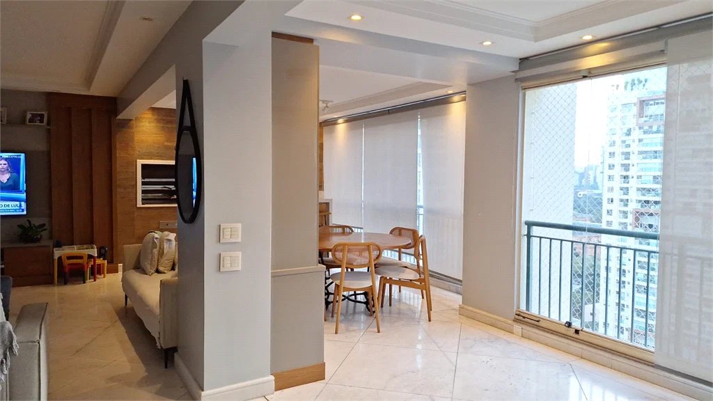 Apartamento para alugar com 3 suítes em Vila Gertrudes, São Paulo, SP