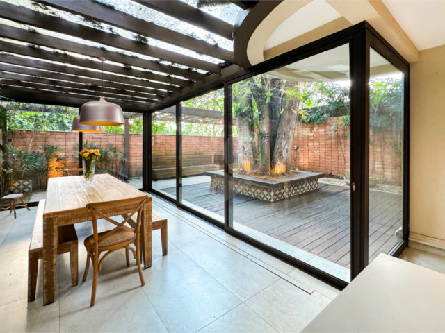 Casa à venda com 5 suítes no condomínio Euroville Place Saint Germain, São Paulo - SP