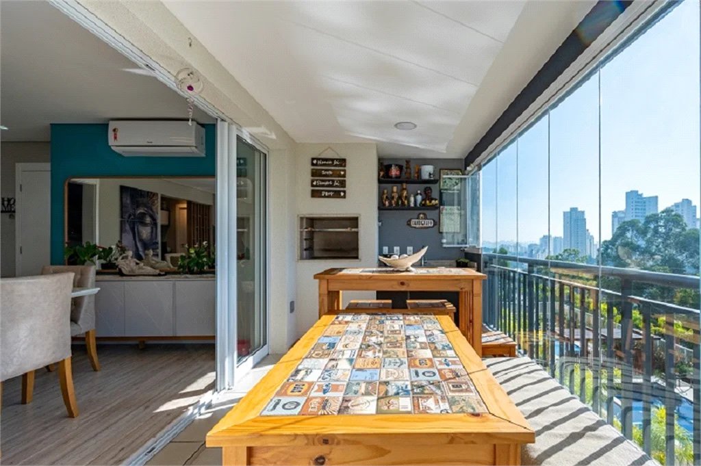 Apartamento à venda com 3 suítes em Jardim Caboré, São Paulo, SP