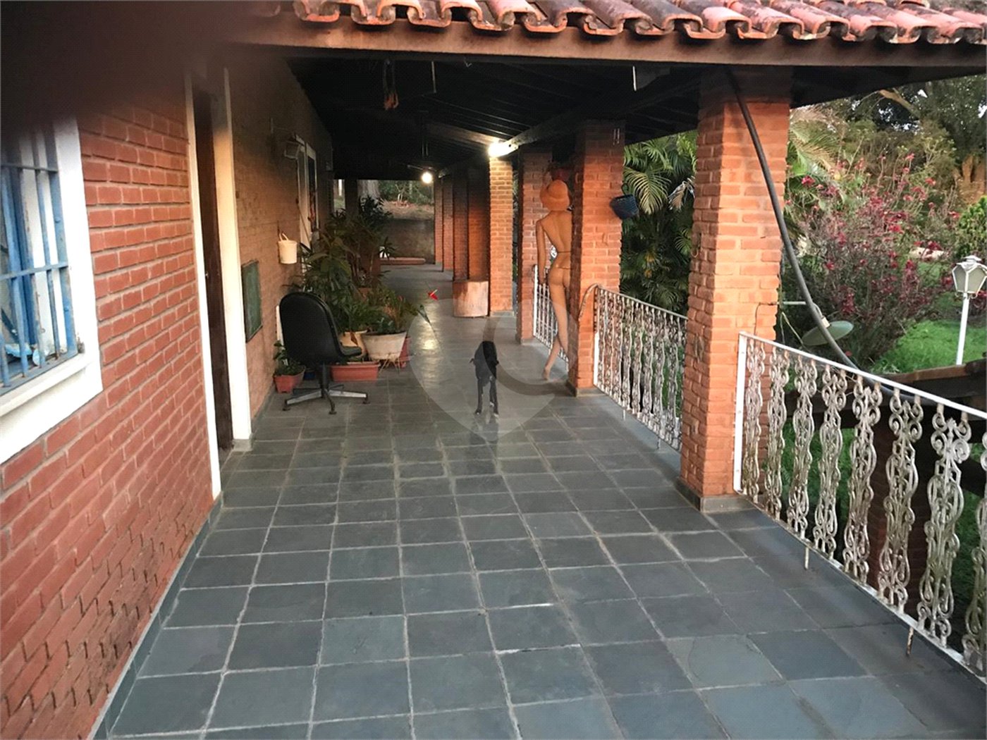 Chácara à venda com 4 quartos, sendo 1 suíte,  em Monterrey, Louveira, SP