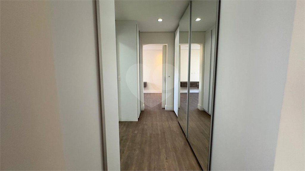 Casa à venda com 6 quartos, sendo 3 suítes, no condomínio Jardim Vila Paradiso, Indaiatuba - SP