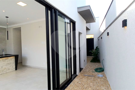 Casa Térrea à venda com 3 suítes em Jardim Valencia, Ribeirão Preto, SP