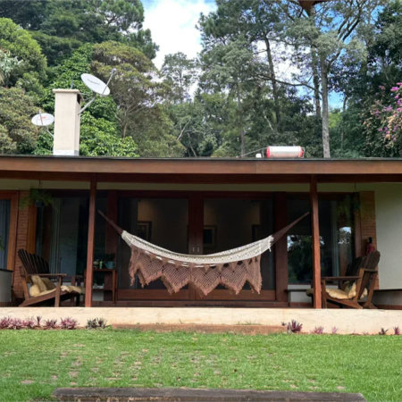 Casa à venda com 4 quartos, sendo 2 suítes, no condomínio Chacara Marques, Santana de Parnaíba - SP