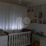 Casa à venda com 4 quartos, sendo 2 suítes, no condomínio Cond Residencial Villagio da Serra, São Paulo - SP