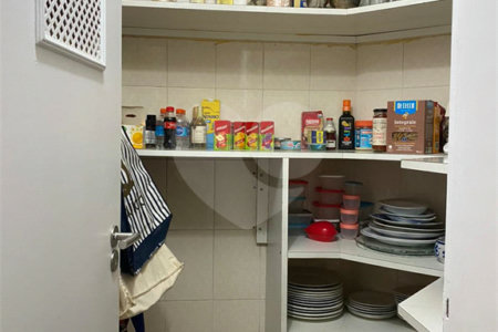 Apartamento à venda com 3 quartos, sendo 1 suíte, em Real Parque, São Paulo, SP