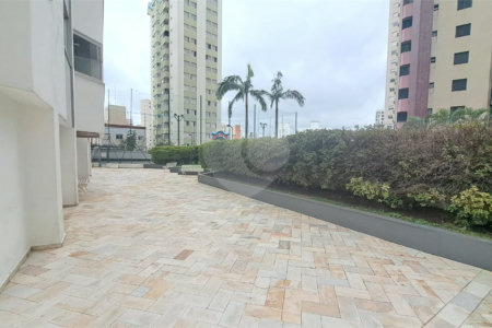 Apartamento à venda com 3 quartos, sendo 1 suíte, em Vila Mariana, São Paulo, SP