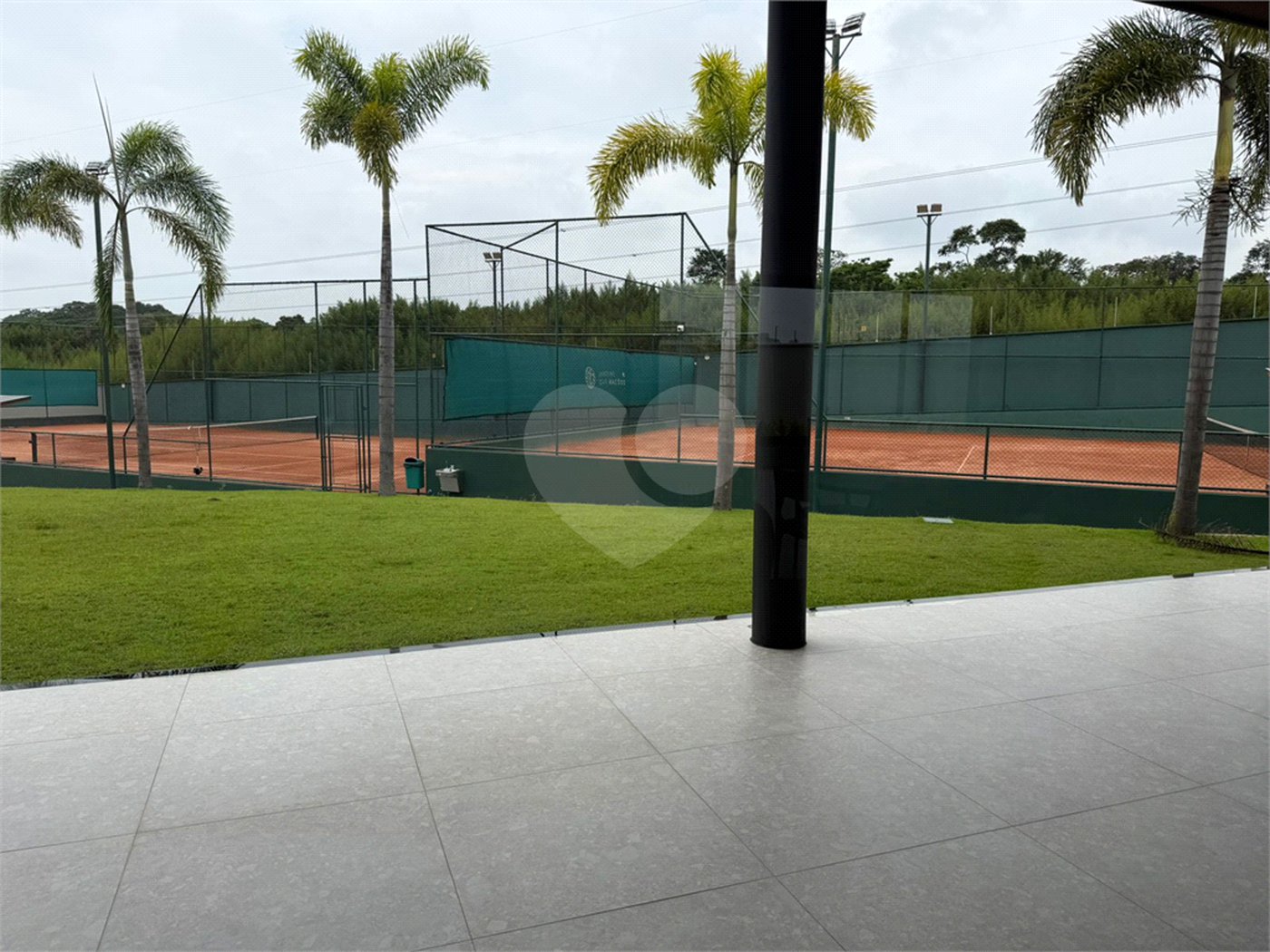 Terreno à venda no condomínio Jardim das Nações, São José dos Campos - SP