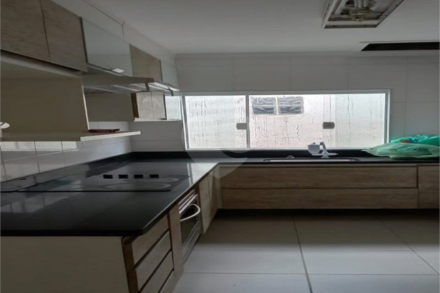 Casa à venda com 3 quartos em Parada Inglesa, São Paulo, SP