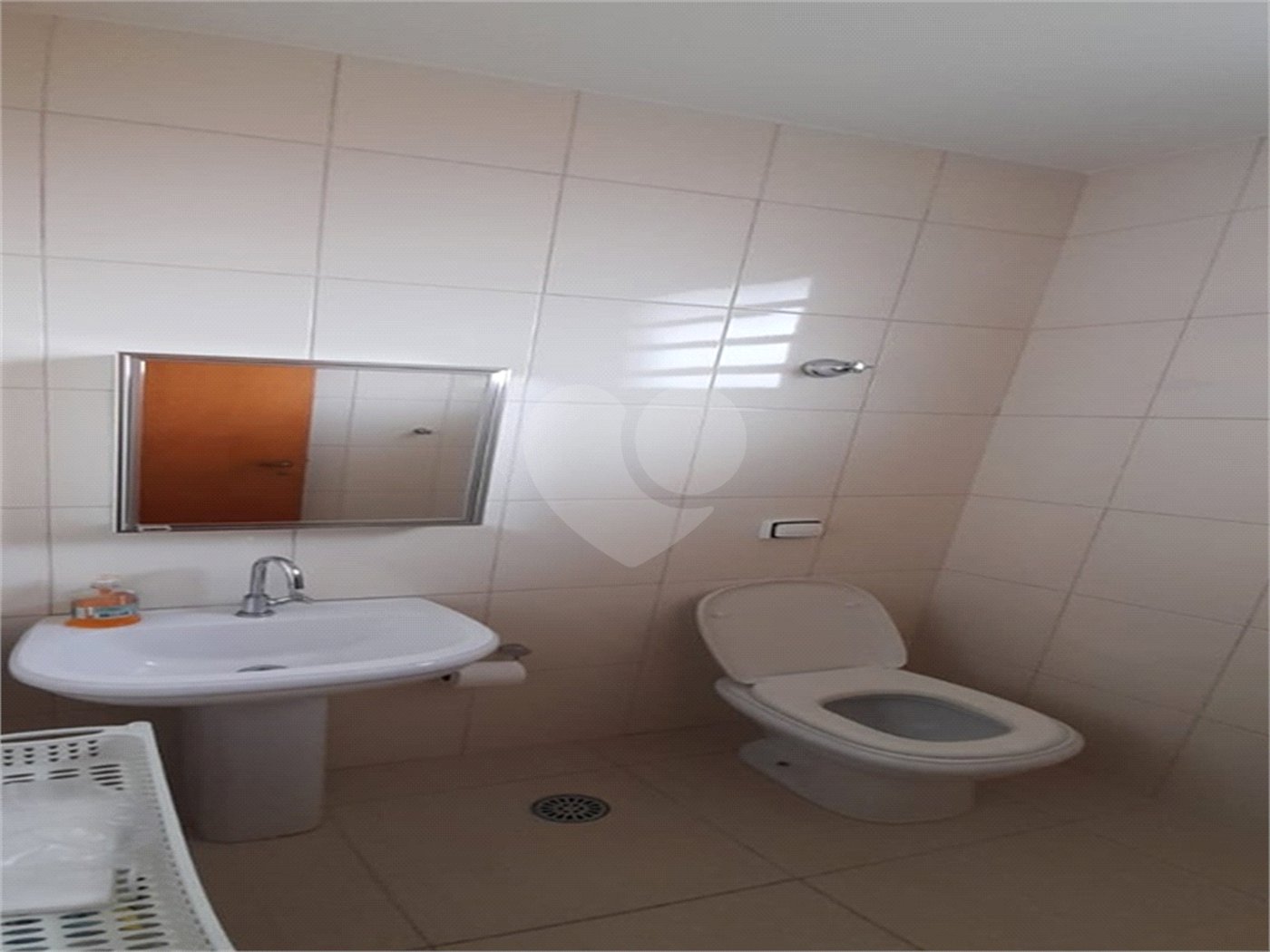 Sobrado à venda com 3 quartos, sendo 1 suíte, em Parque Peruche, São Paulo, SP