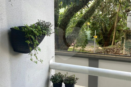 Casa de Vila à venda com 2 quartos, sendo 1 suíte,  em Silveira, Santo André, SP