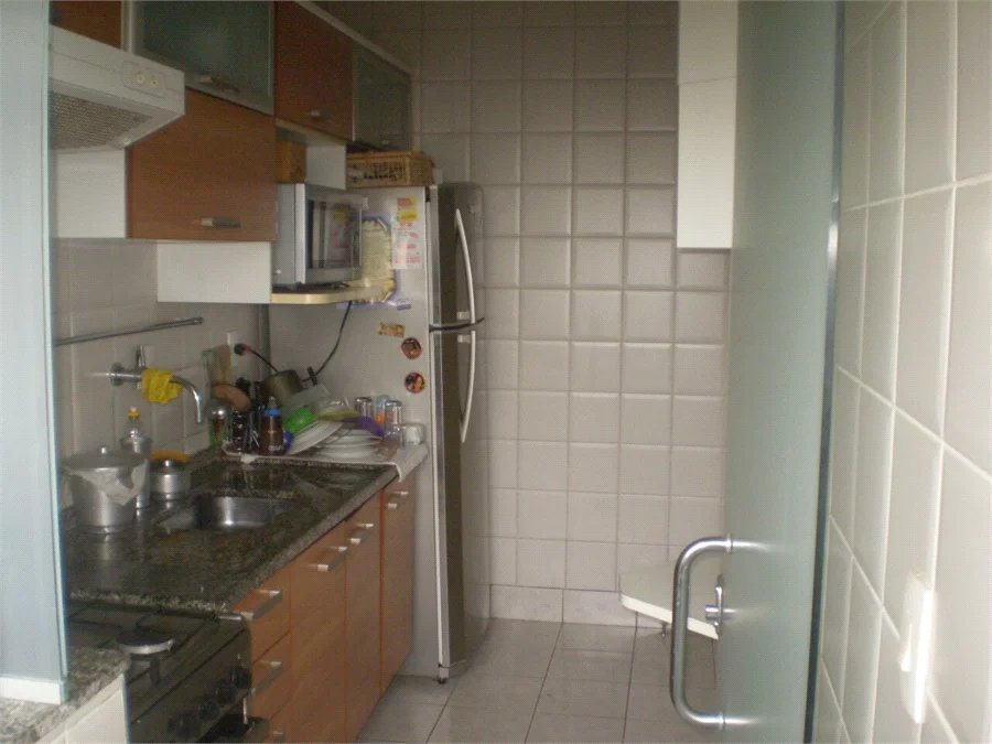 Apartamento à venda com 2 quartos em Jardim Ivana, São Paulo, SP