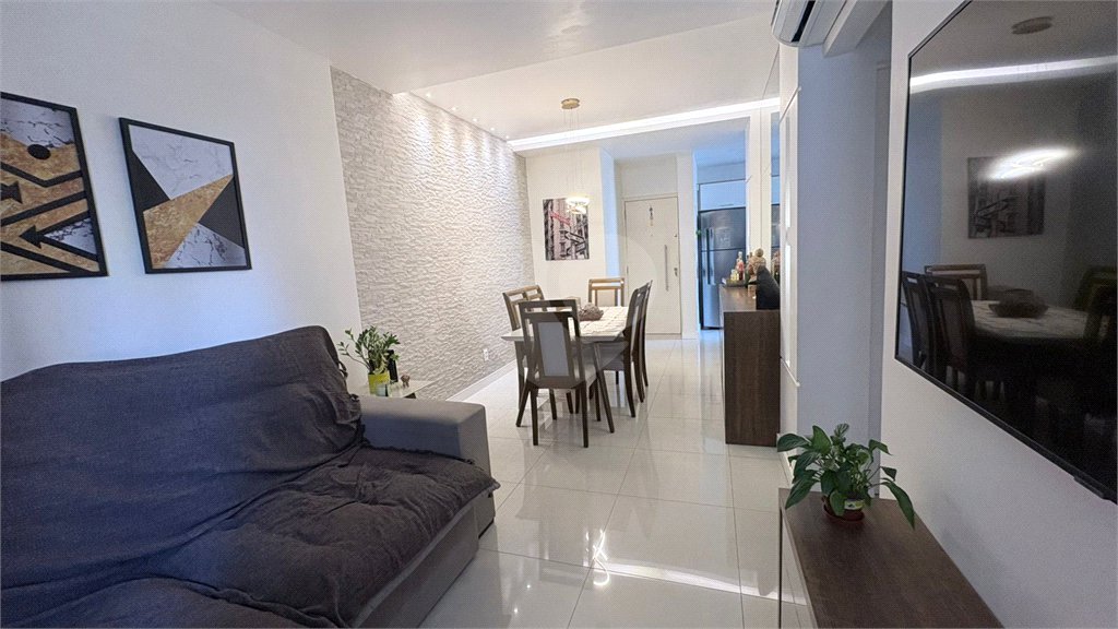 Apartamento à venda com 2 quartos, sendo 1 suíte,  em Vila Isabel, Rio de Janeiro, RJ
