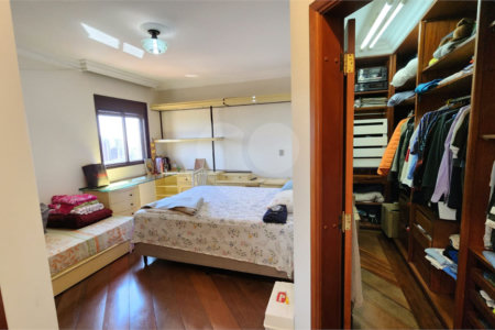 Apartamento à venda com 4 suítes em Bosque da Saúde, São Paulo, SP