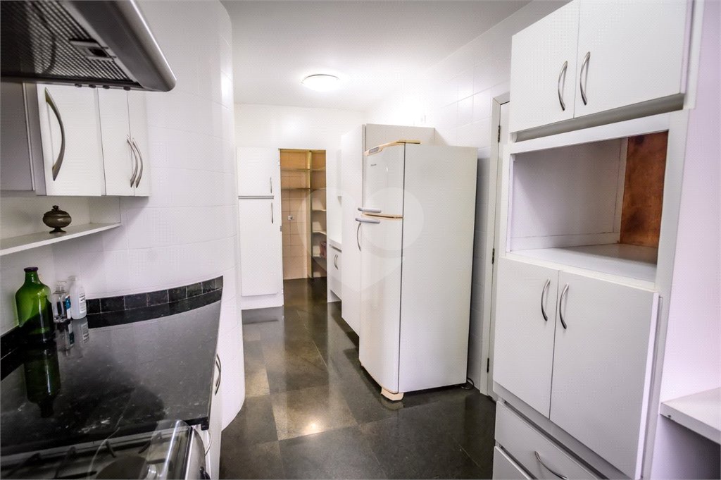 Apartamento à venda com 3 suítes em Paineiras do Morumbi, São Paulo, SP
