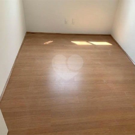 Apartamento à venda com 2 quartos em Vila Santo Antônio, Ferraz de Vasconcelos, SP