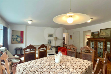 Apartamento à venda com 3 quartos, sendo 1 suíte, em Jardim Paulistano, São Paulo, SP