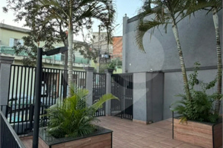 Casa de Vila à venda com 4 quartos, sendo 2 suítes, em Vila Dalila, São Paulo, SP