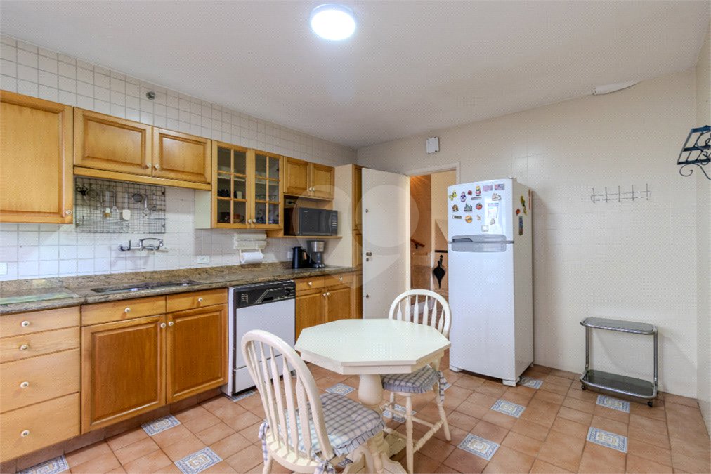 Casa Térrea à venda com 4 quartos, sendo 1 suíte, em Brooklin, São Paulo, SP