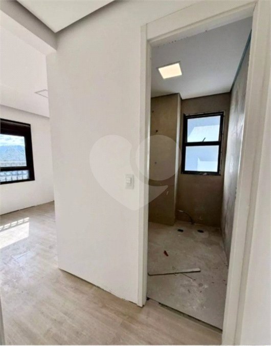 Apartamento à venda com 3 quartos, sendo 2 suítes, em Barueri, Barueri, SP