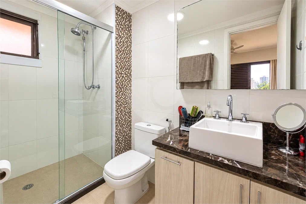 Apartamento à venda com 3 quartos, sendo 1 suíte, em Alto da Boa Vista, São Paulo, SP