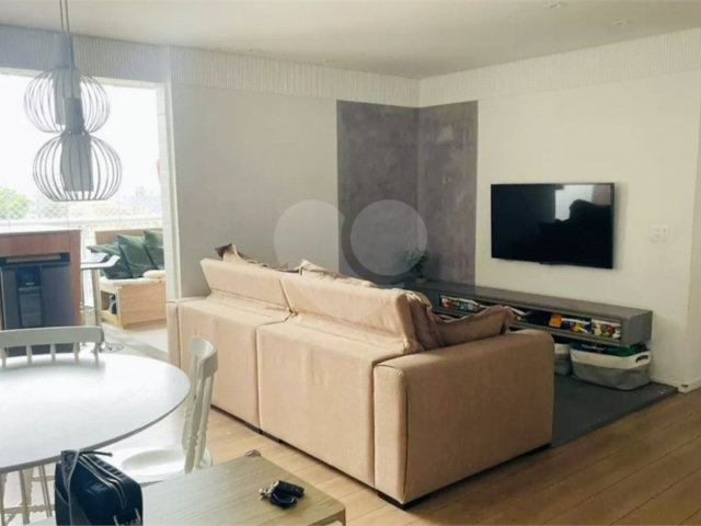 Apartamento à venda com 2 quartos, sendo 1 suíte,  em Vila Guilherme, São Paulo, SP