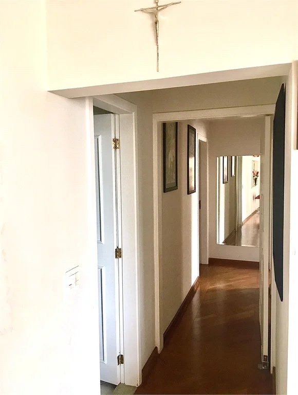 Apartamento à venda com 3 quartos, sendo 1 suíte, em Pinheiros, São Paulo, SP